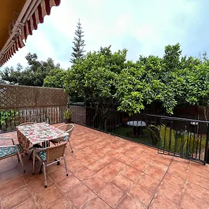 La Casa De Naranjos Vega de San Mateo